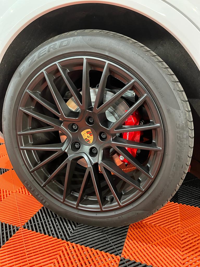 Porsche Cayenne COUPE GTS 4.0 V8 / Tva récupérable – Image 5