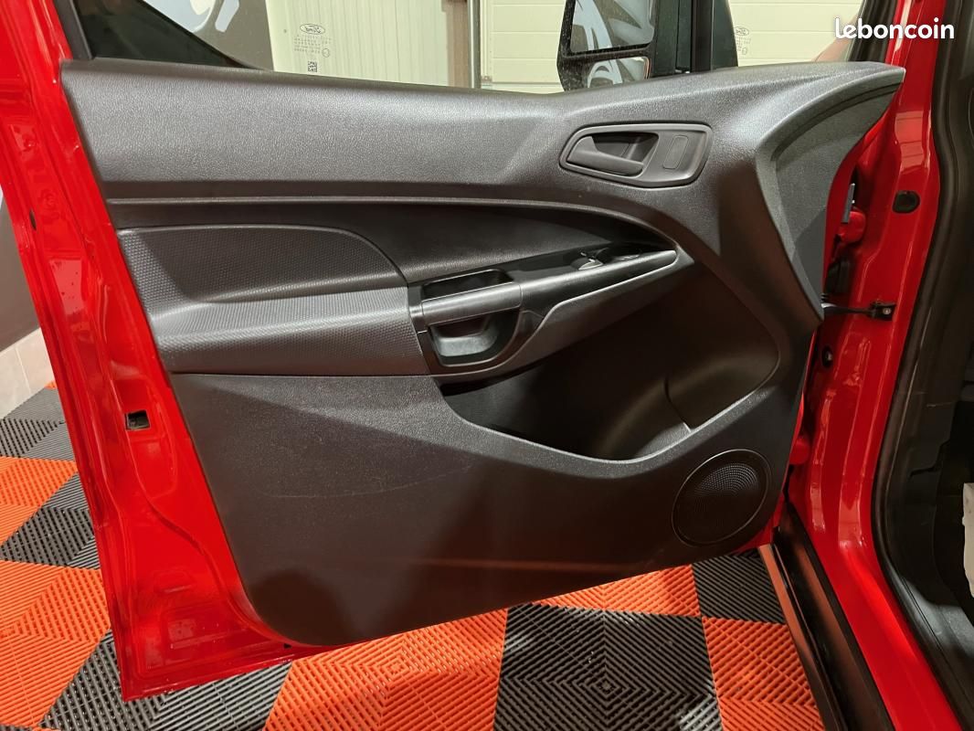 Ford Transit Connect FGN L1 1.5 TDCI 75 AMBIENTE – Image 6