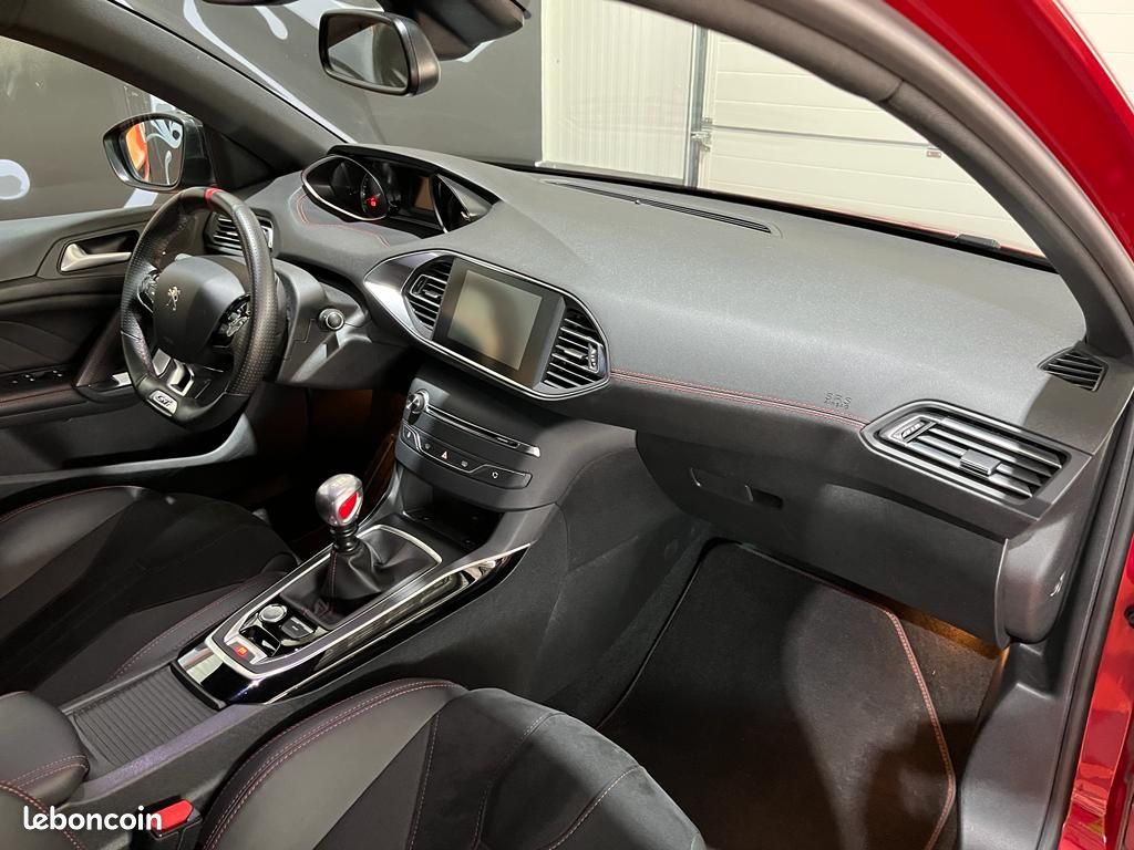 Peugeot 308 GTI 1.6 THP 270ch S&S BVM6 – Image 12