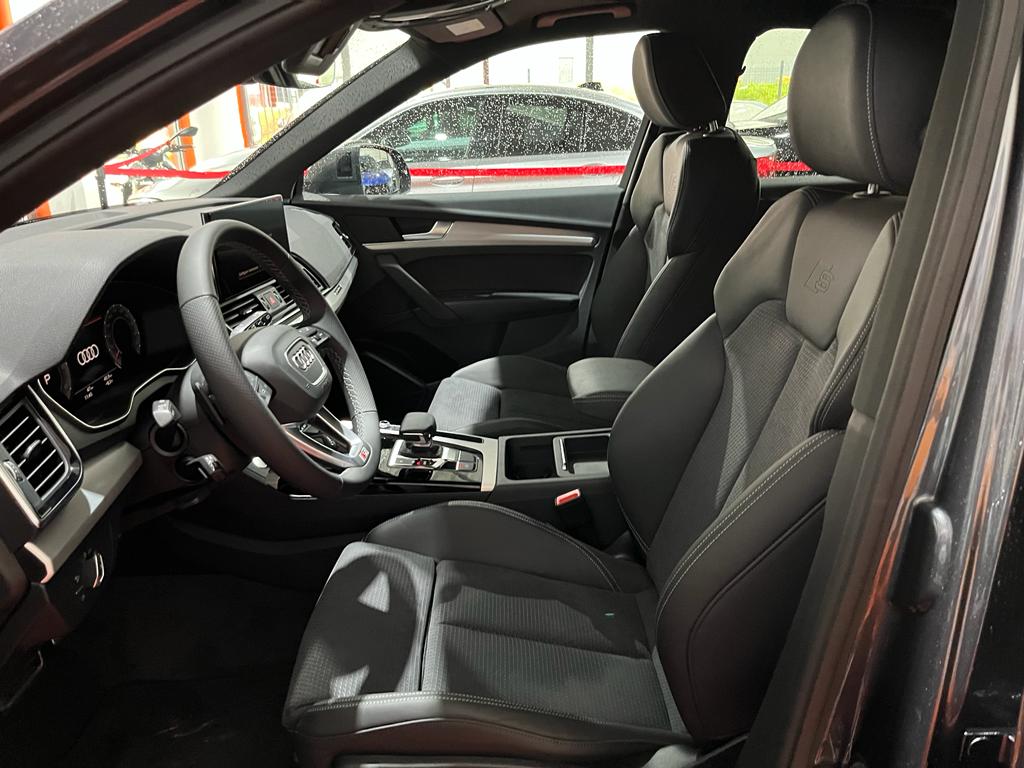 Audi Q5 40 TDI 204 S tronic 7 Quattro S line – Image 9