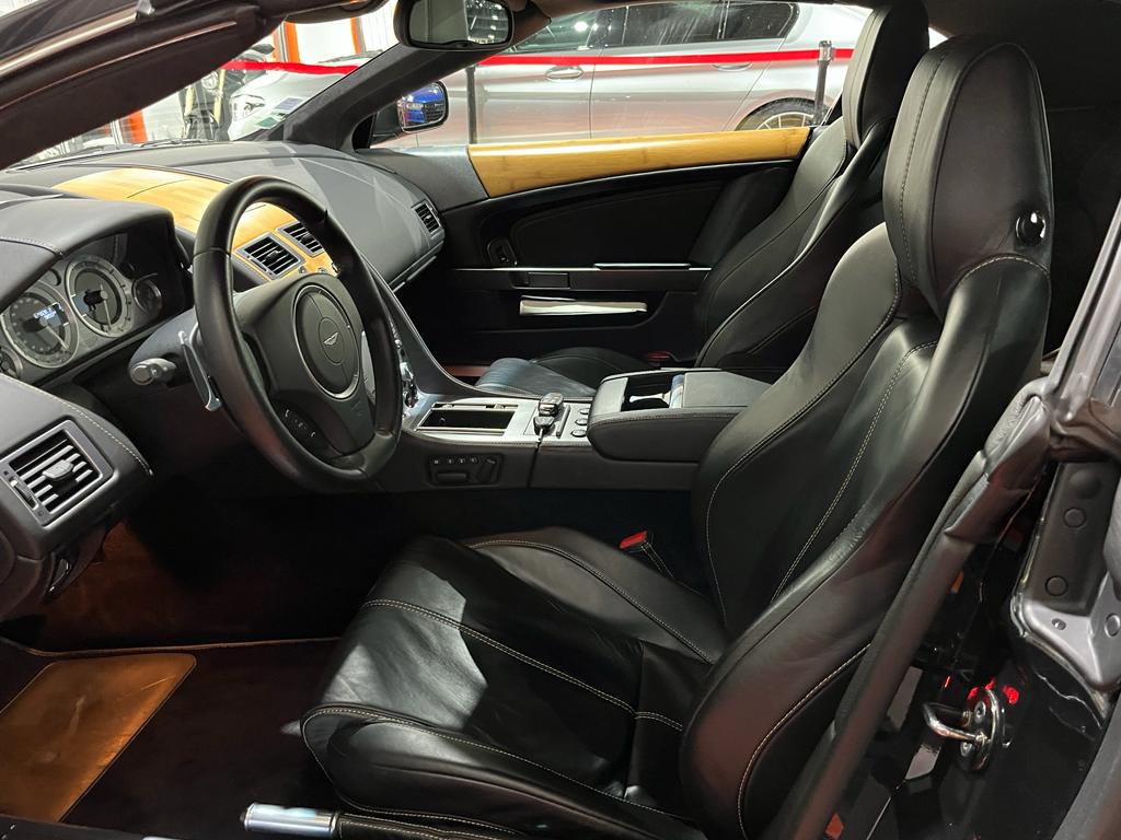 Aston Martin DB9 Volante Touchtronic A – Image 12