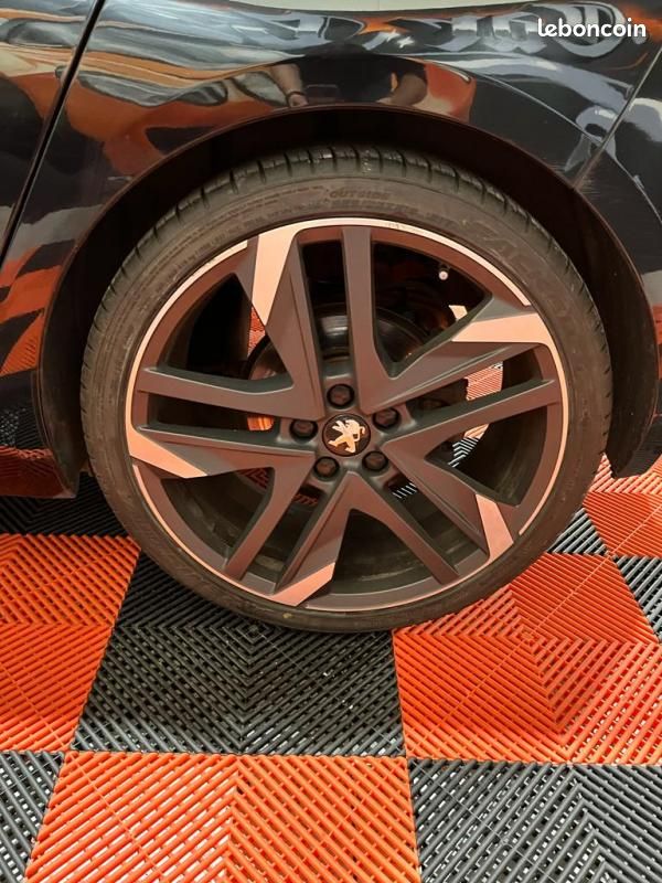 Peugeot 308 GTI 1.6 THP 270ch S&S BVM6 – Image 11