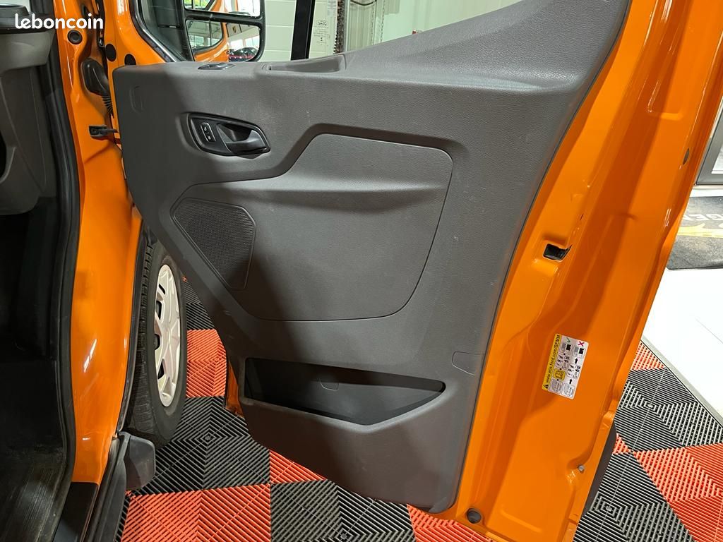 Ford Transit PLATEAU DOUBLE CABINE CDC P350 L2 2.0 ECOBLUE 130 S&S AMBIENTE – Image 10