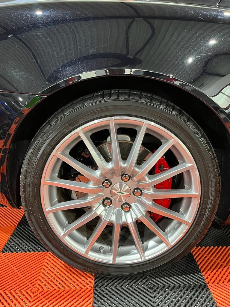 Aston Martin DB9 Volante Touchtronic A – Image 10